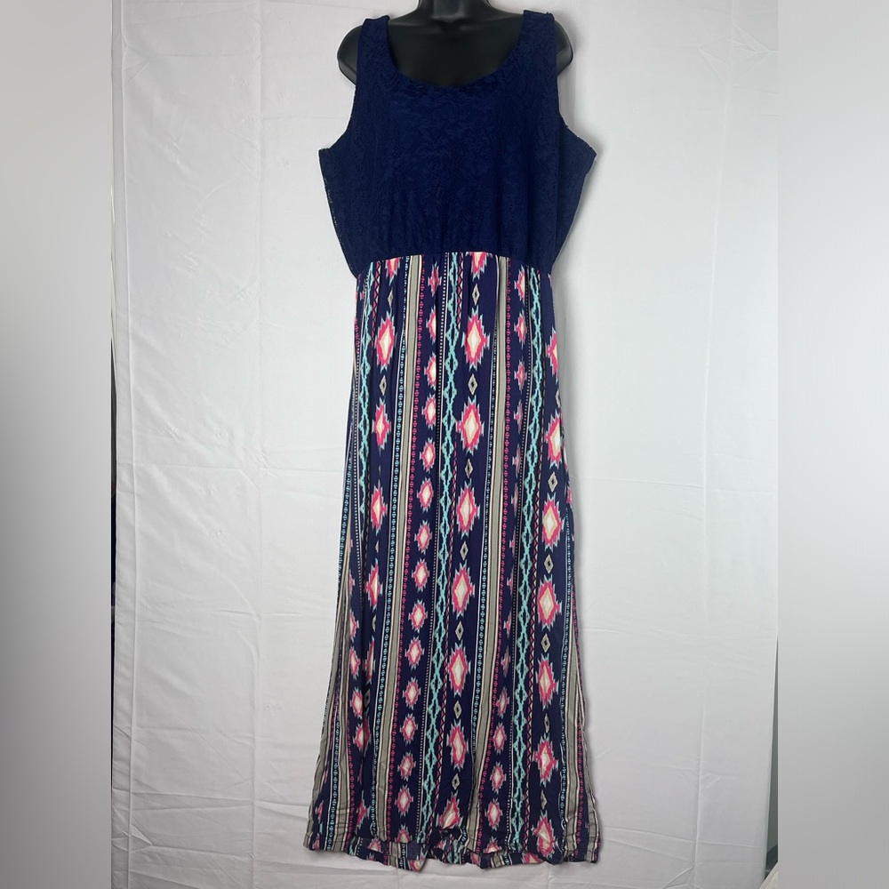Just Be Womens Size 1X Long Sleeveless Maxi Dress Aztec Print Lace Bodice (H)